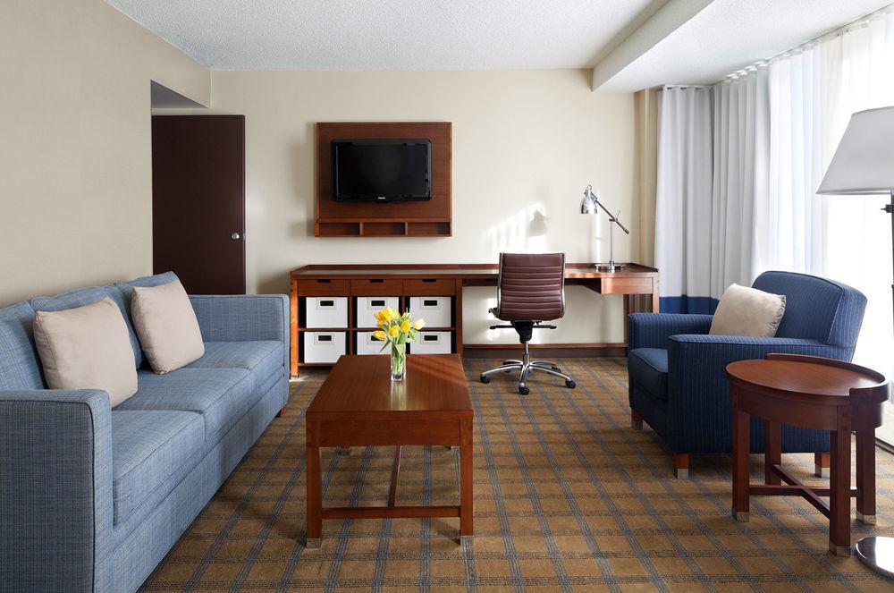 Four Points By Sheraton Hotel & Conference Centre Gatineau-Ottawa Exterior foto
